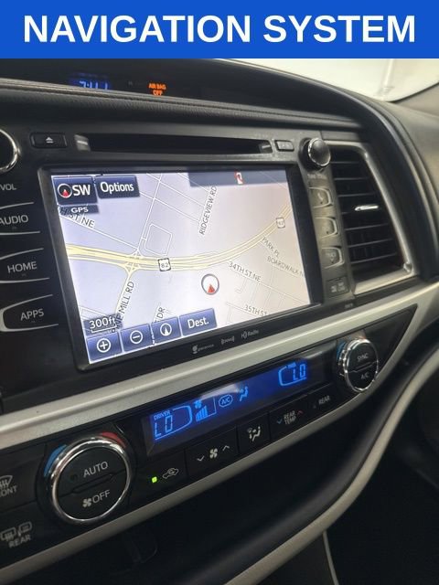 Used 2017 Toyota Highlander XLE FWD image 12