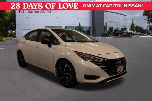 New 2025 Nissan Versa SR w/ Trunk Package