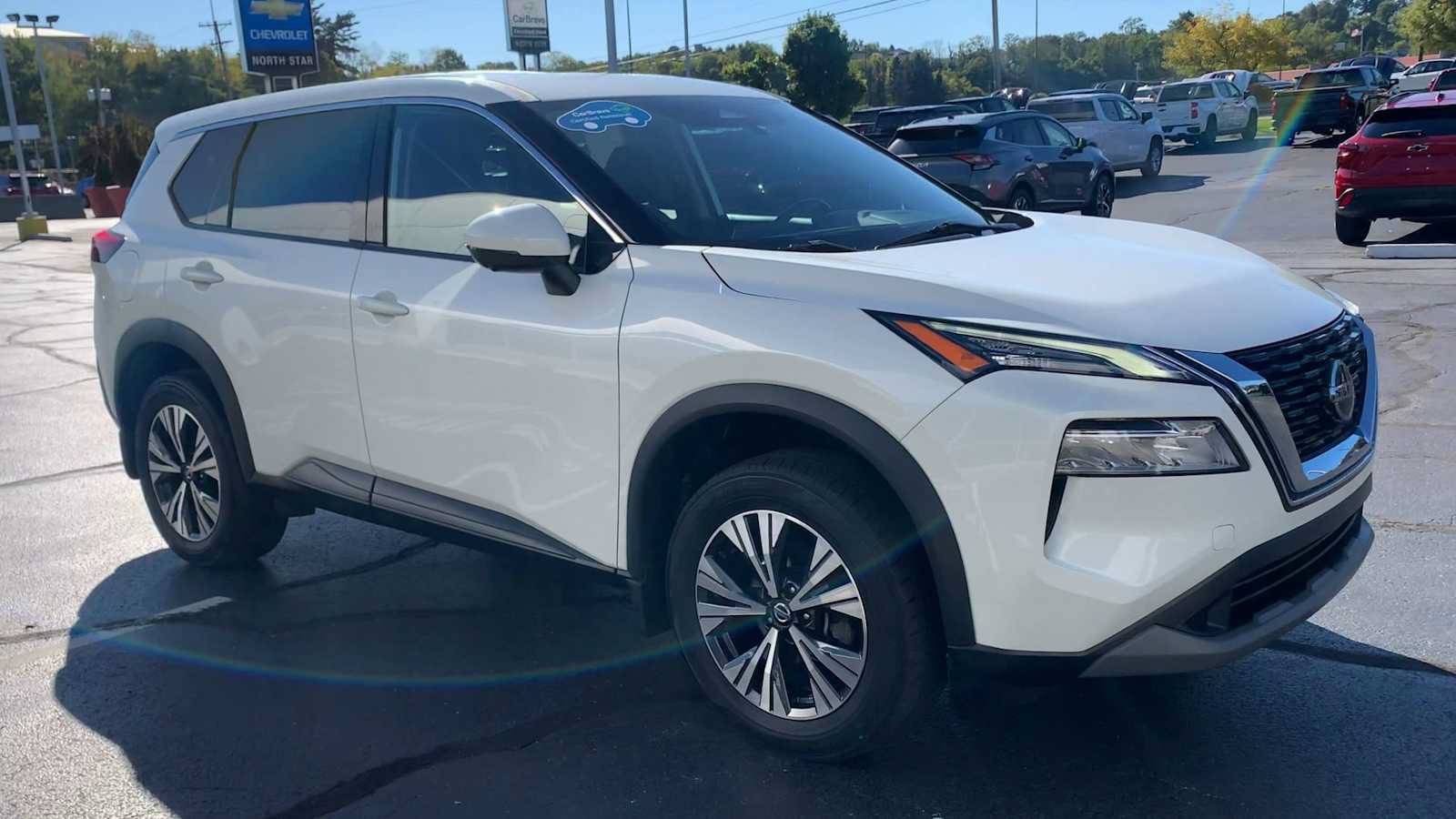 Used 2021 Nissan Rogue SV AWD/4WD image 2