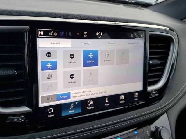 New 2026 Chrysler Pacifica Select image 10