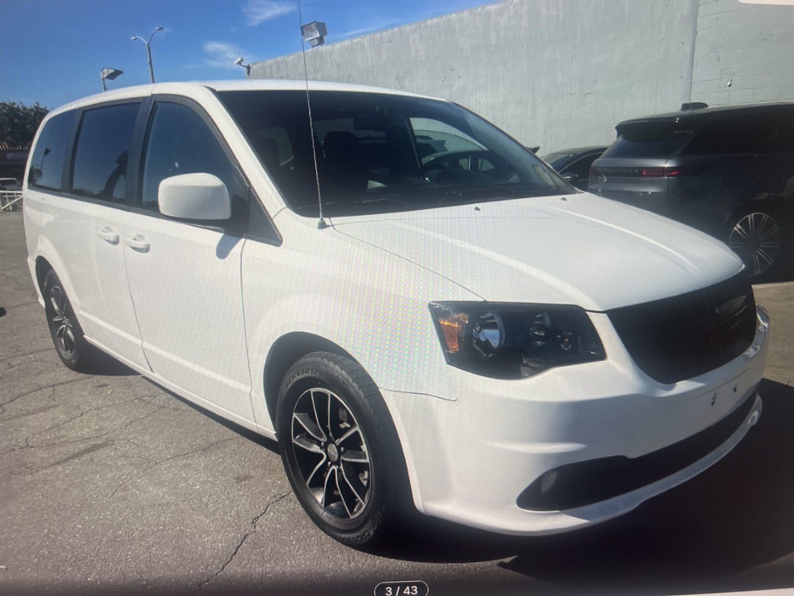 Used 2018 Dodge Grand Caravan SE