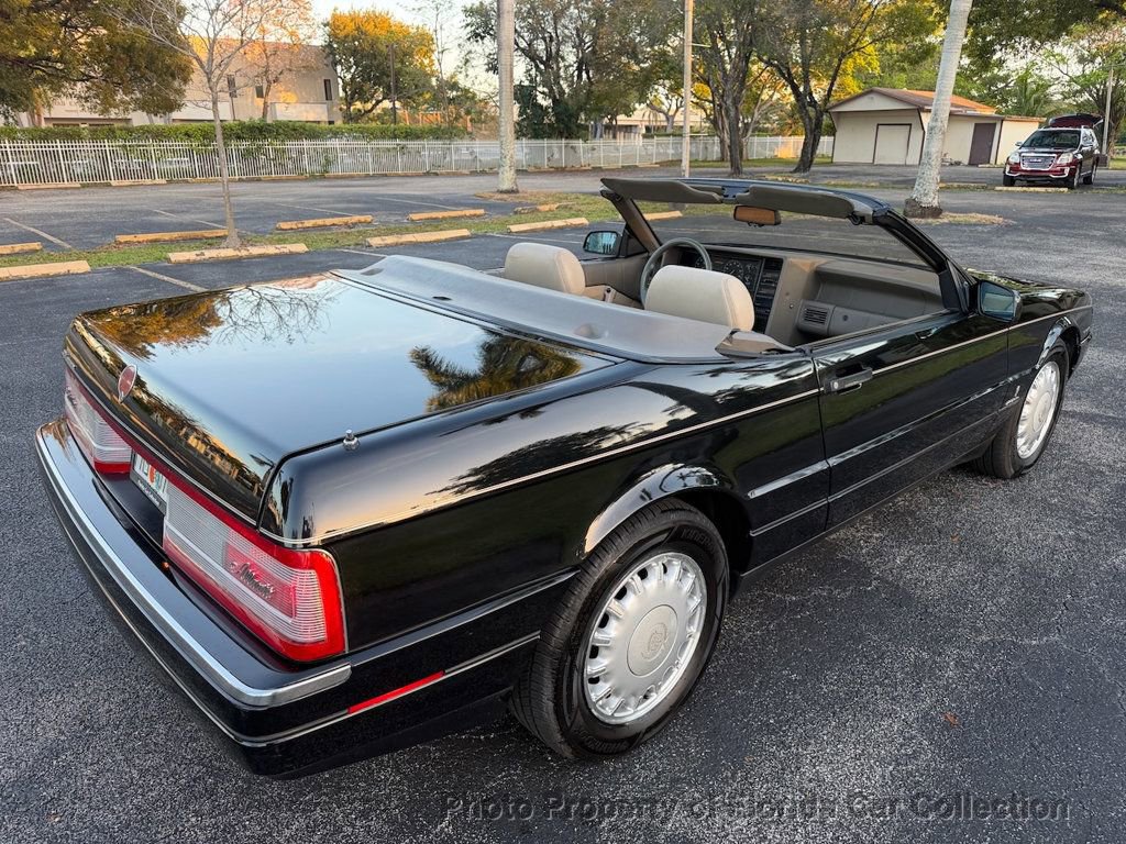 Used 1993 Cadillac Allante image 4