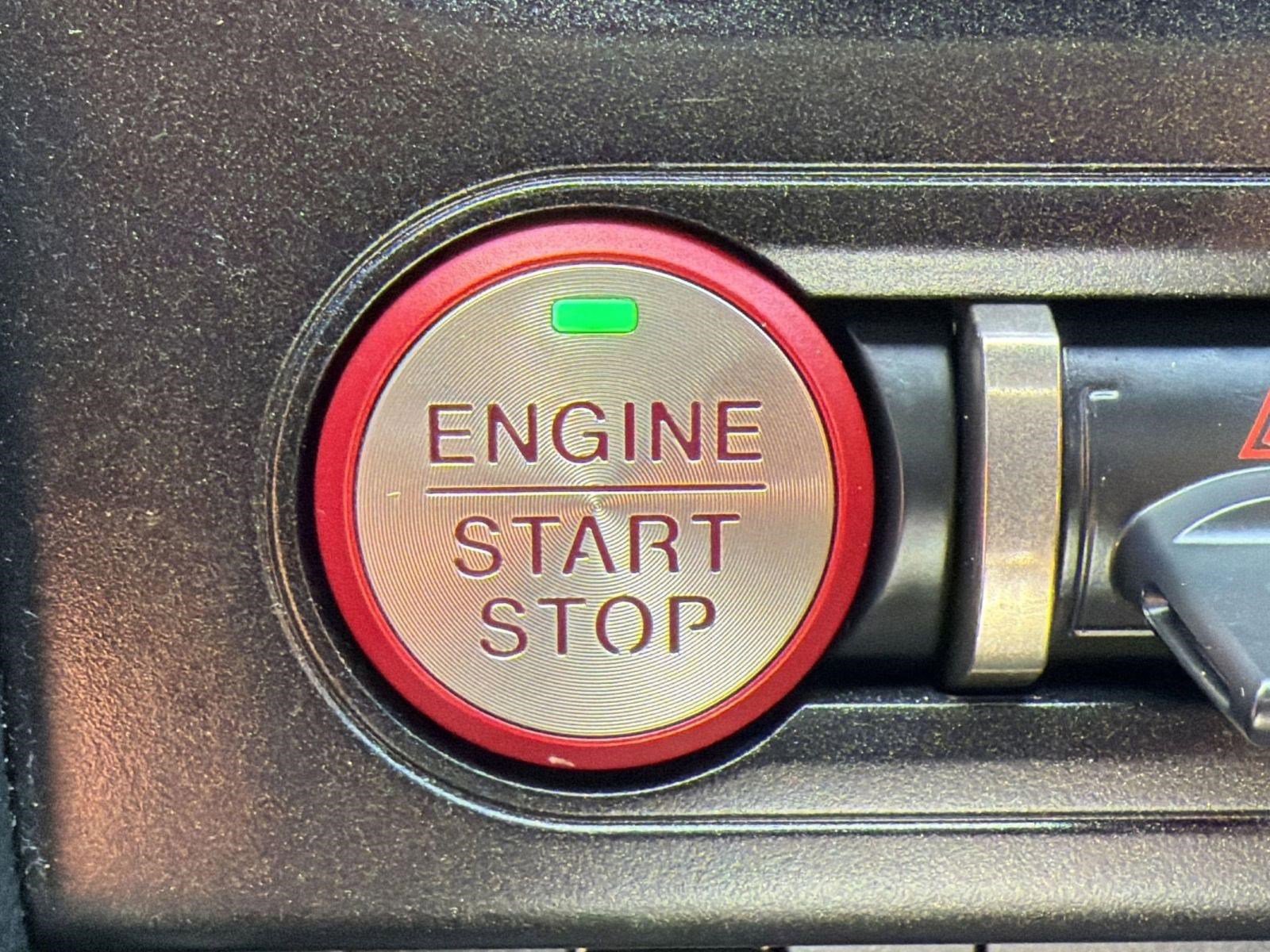 Used 2021 Ford Mustang Shelby GT500 w/ Technology Package image 28
