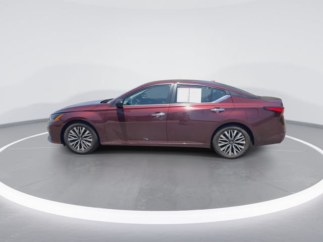 Used 2024 Nissan Altima 2.5 SV FWD image 5