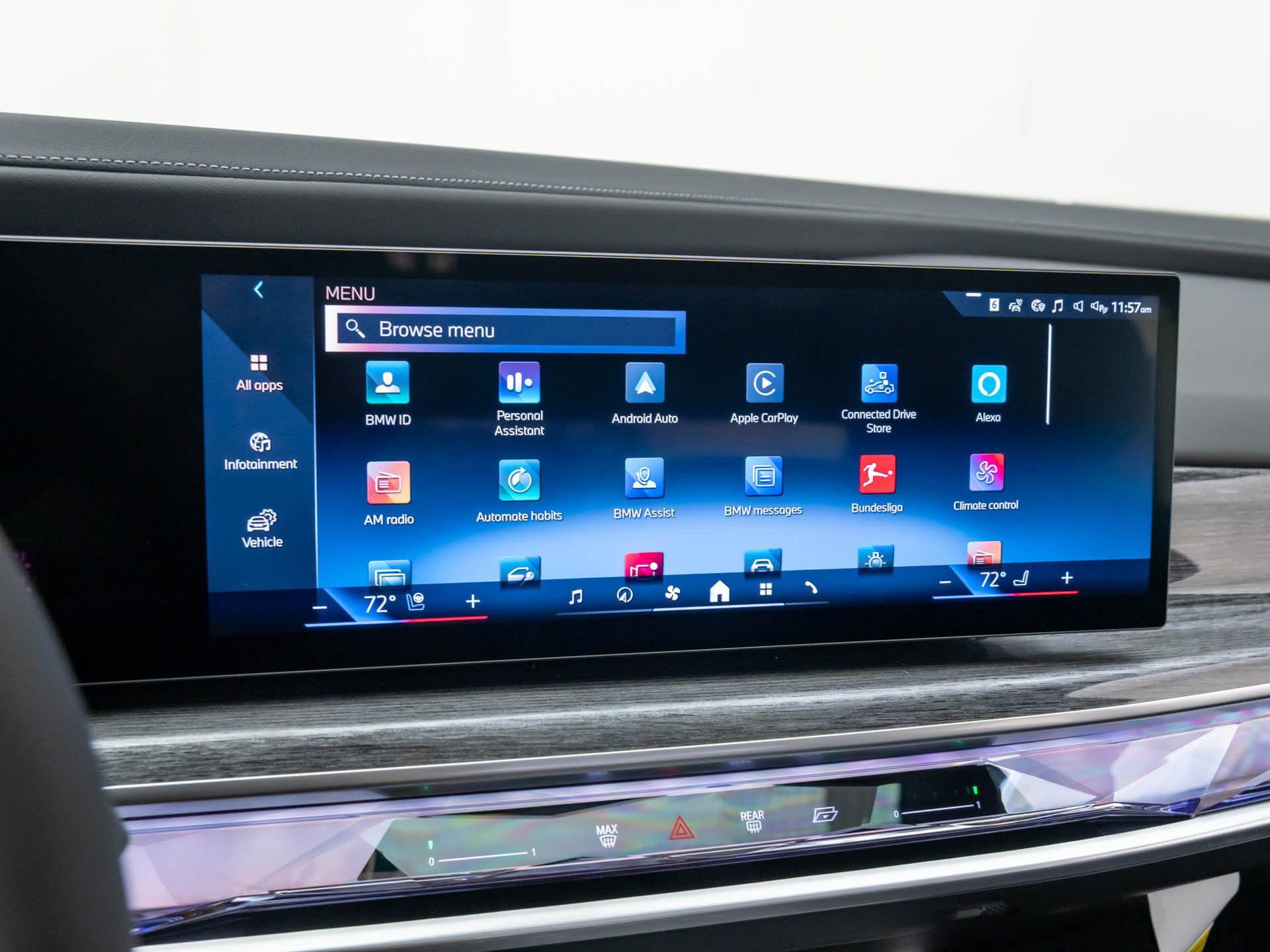 Used 2025 BMW 760i xDrive image 31