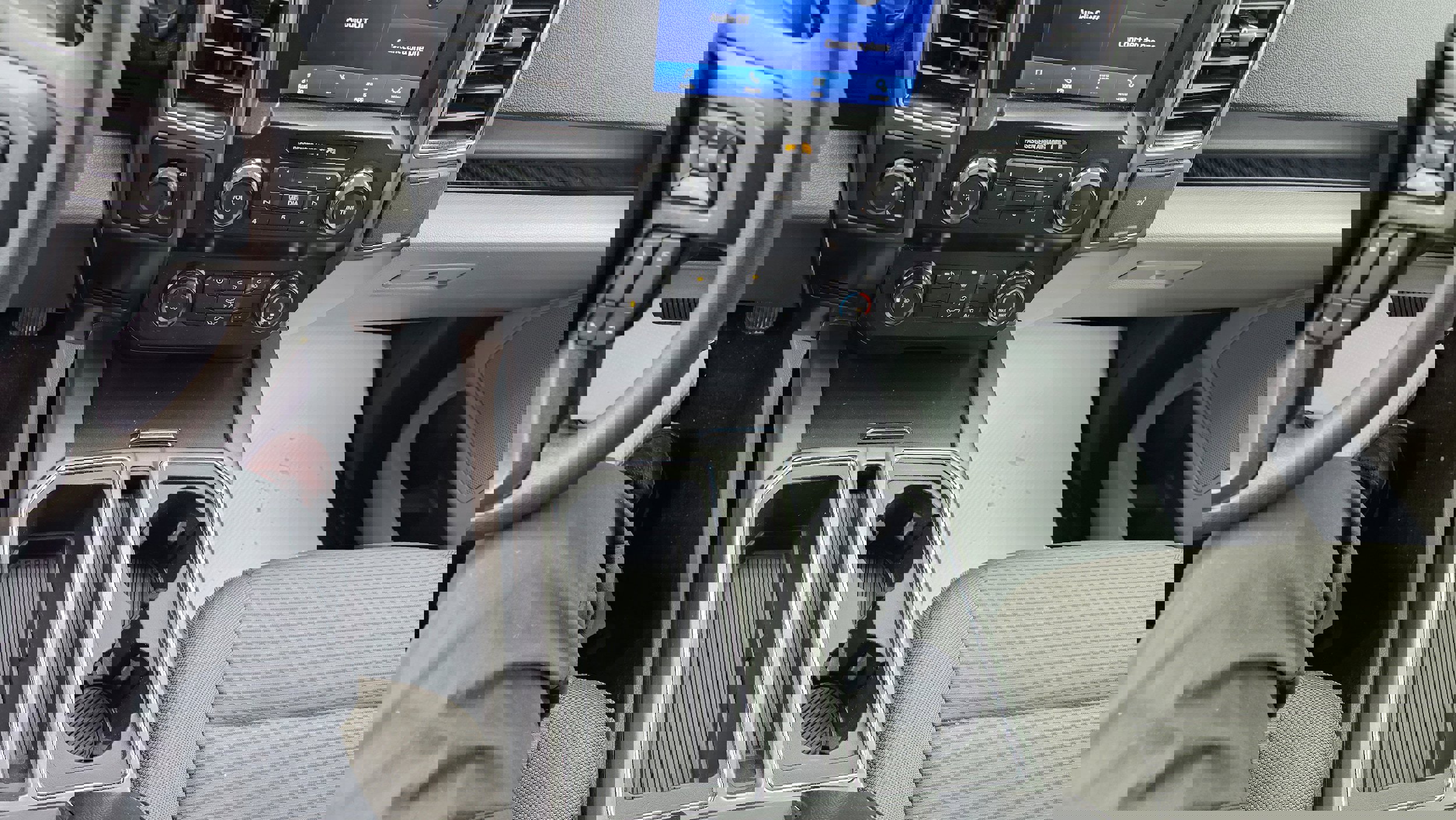 Used 2020 Ford F150 XLT image 24