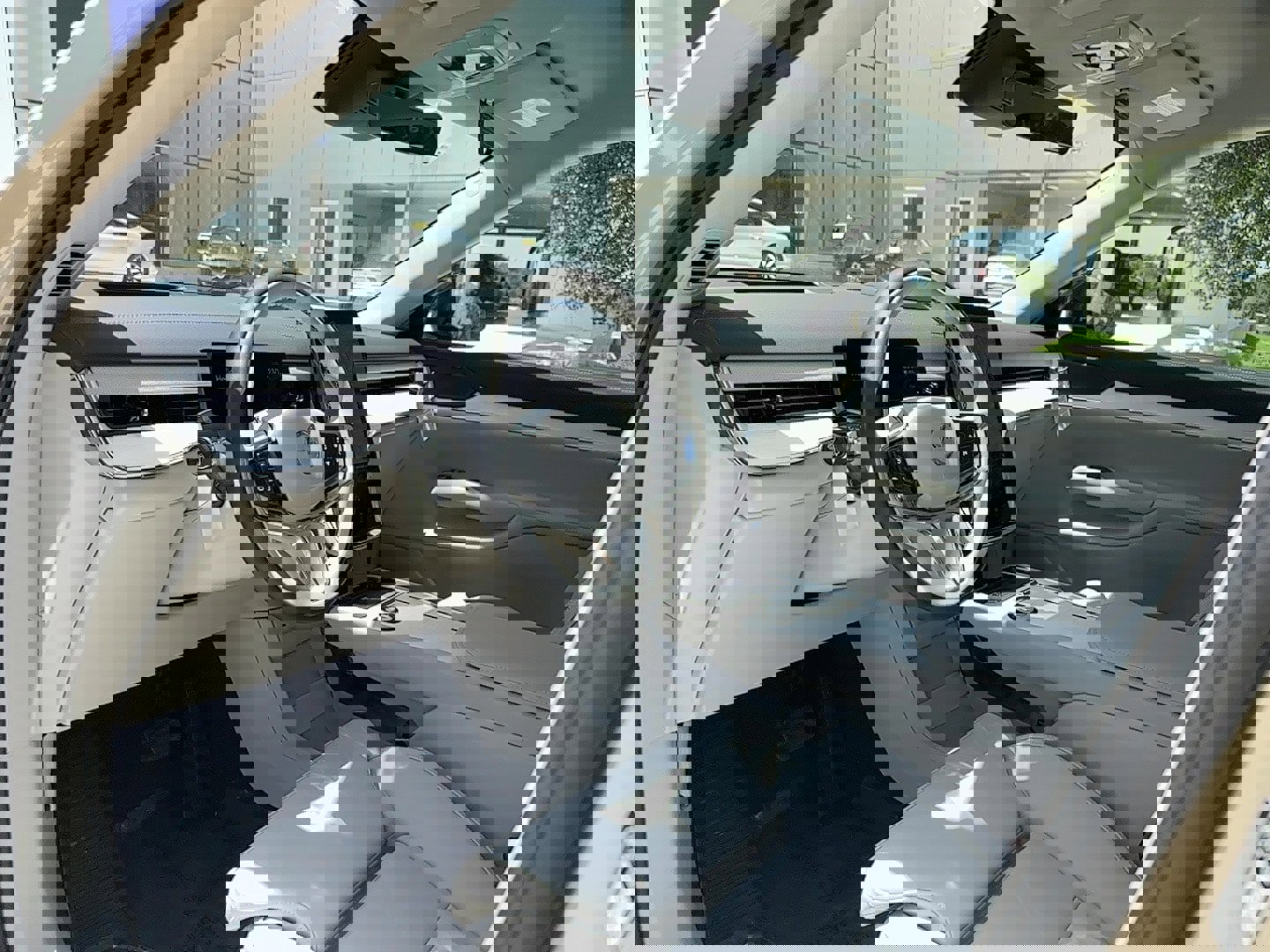 Used 2025 Volvo EX90 Ultra image 12