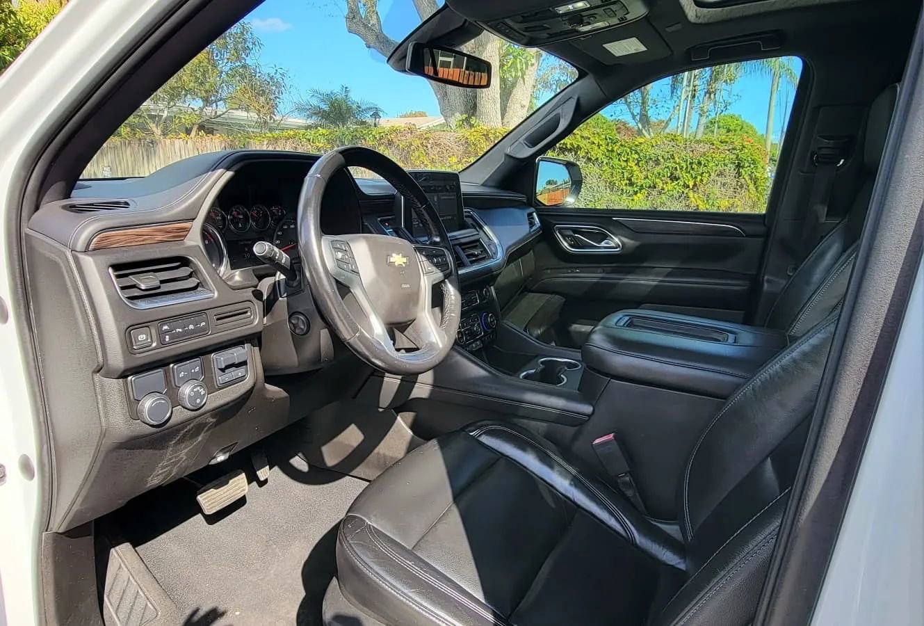 Used 2021 Chevrolet Tahoe LT w/ LT Signature Package image 9