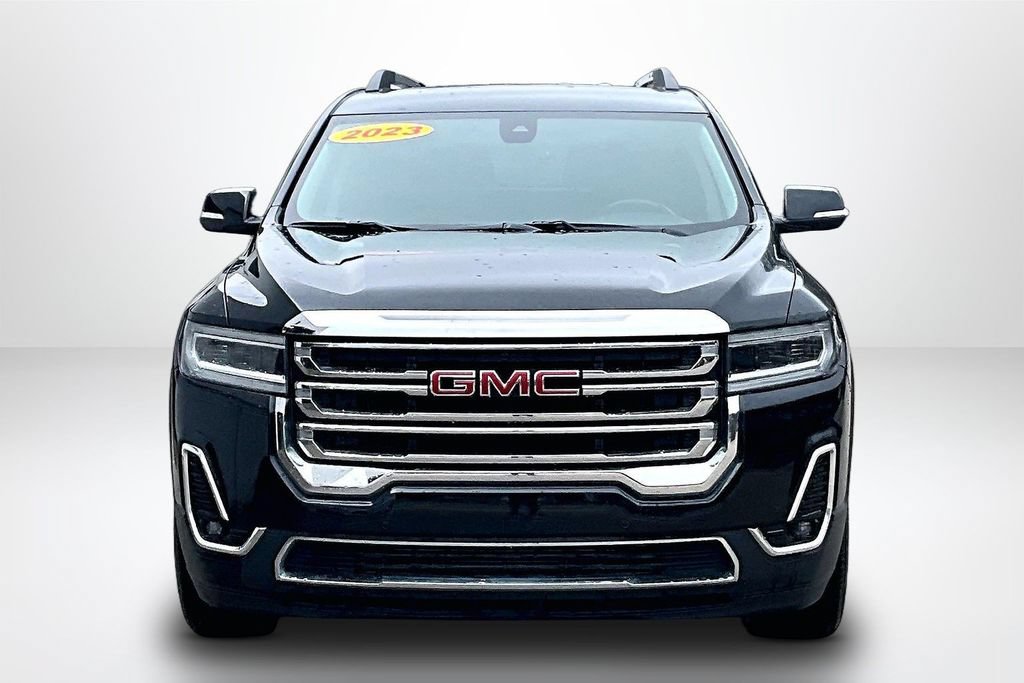 Used 2023 GMC Acadia SLT AWD/4WD image 2