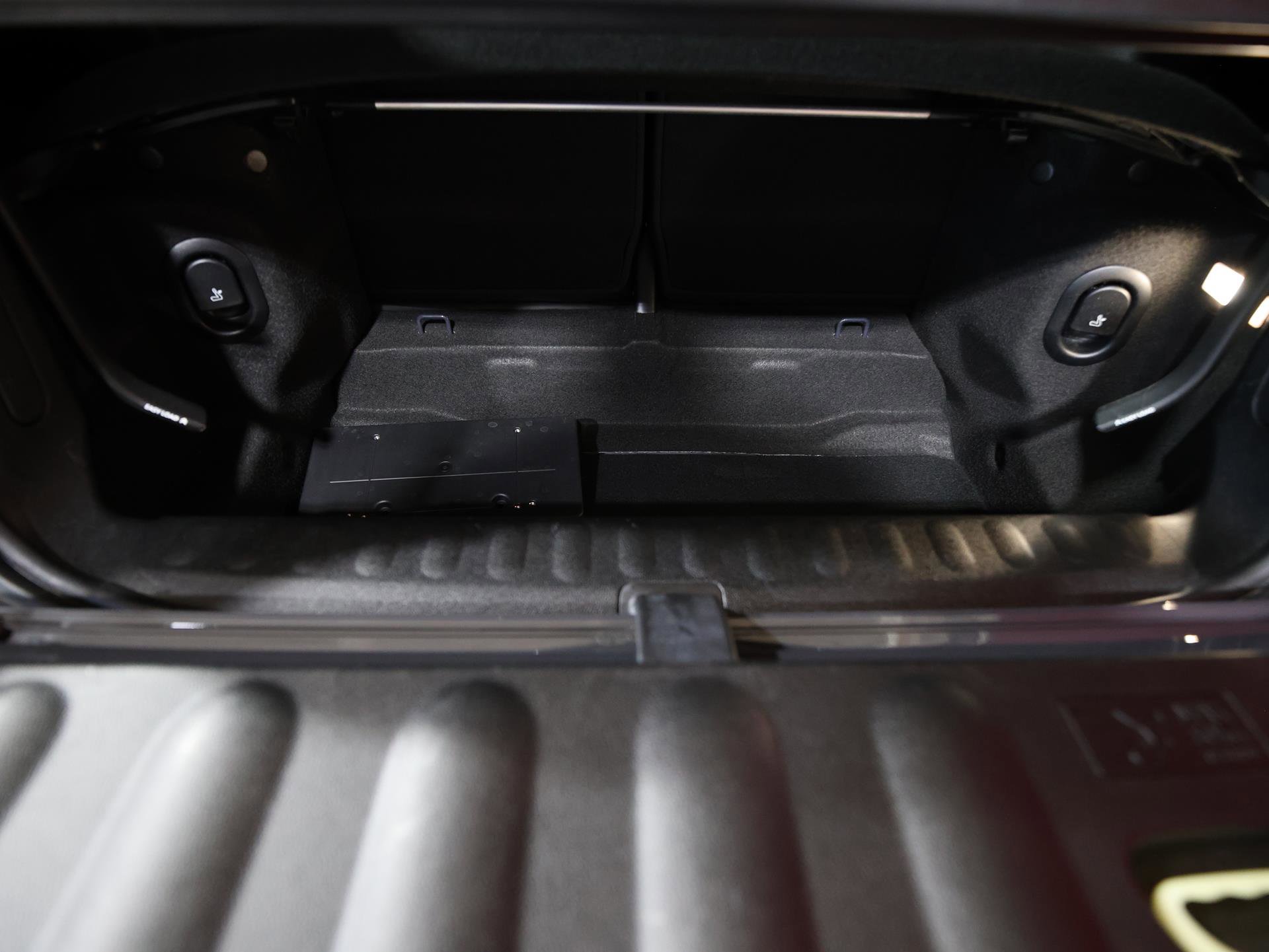 Used 2019 MINI Cooper S w/ Premium Package image 25