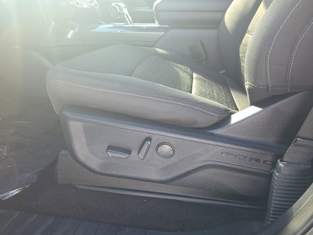 Certified 2022 Ford F150 XLT w/ Equipment Group 302A High image 13