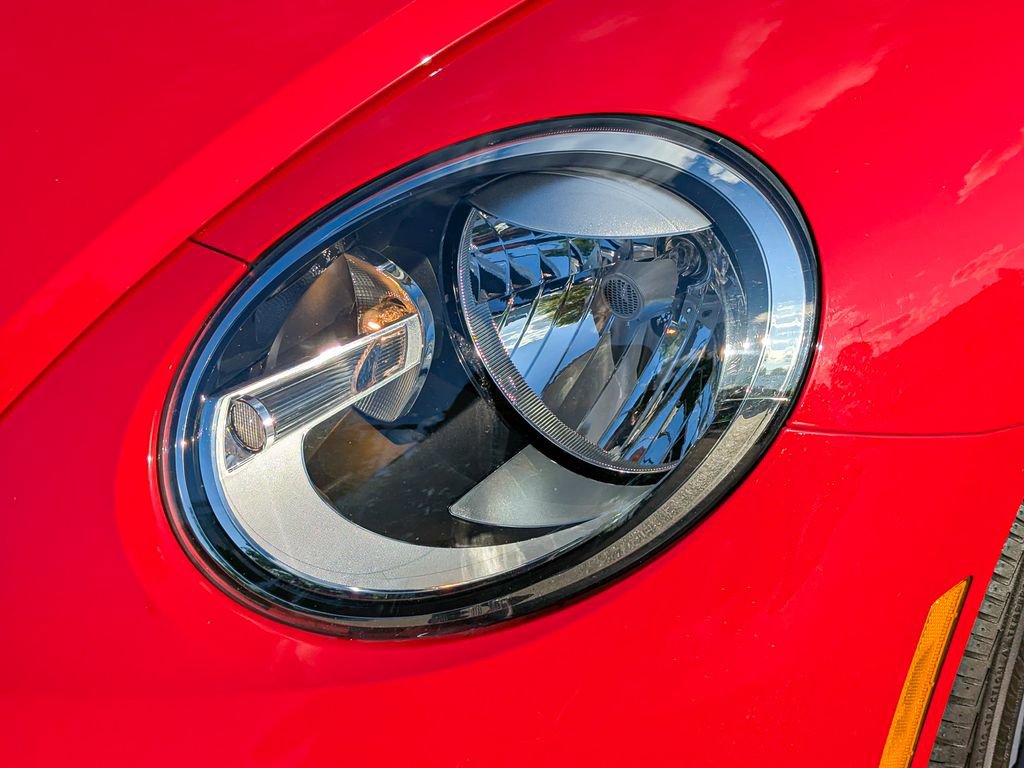 Used 2013 Volkswagen Beetle Turbo image 15