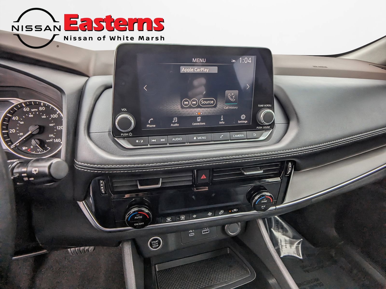 Used 2022 Nissan Rogue SV image 33