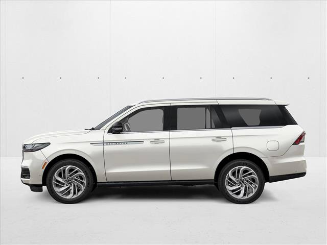 New 2027 Lincoln Navigator Reserve AWD/4WD image 3