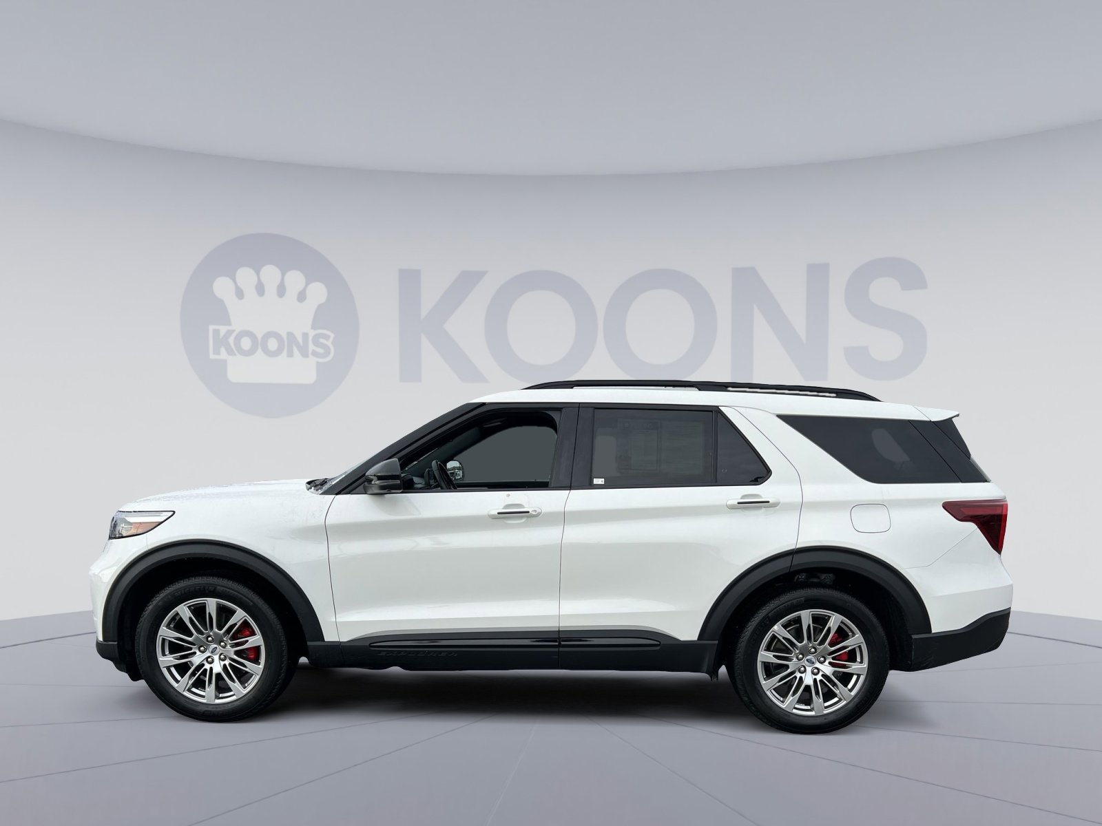 Used 2023 Ford Explorer ST w/ Equipment Group 401A image 2