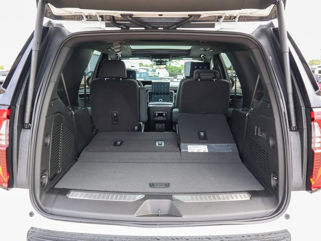New 2026 GMC Yukon AT4 w/ AT4 Premium Plus Package AWD/4WD image 5