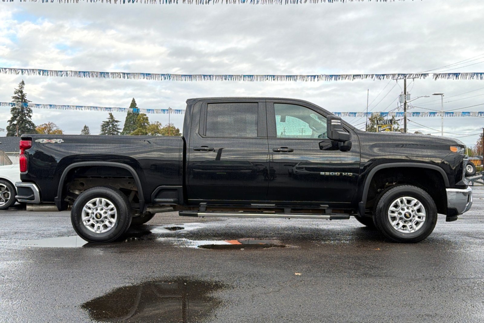 Used 2026 Chevrolet Silverado 2500 LT AWD/4WD image 3