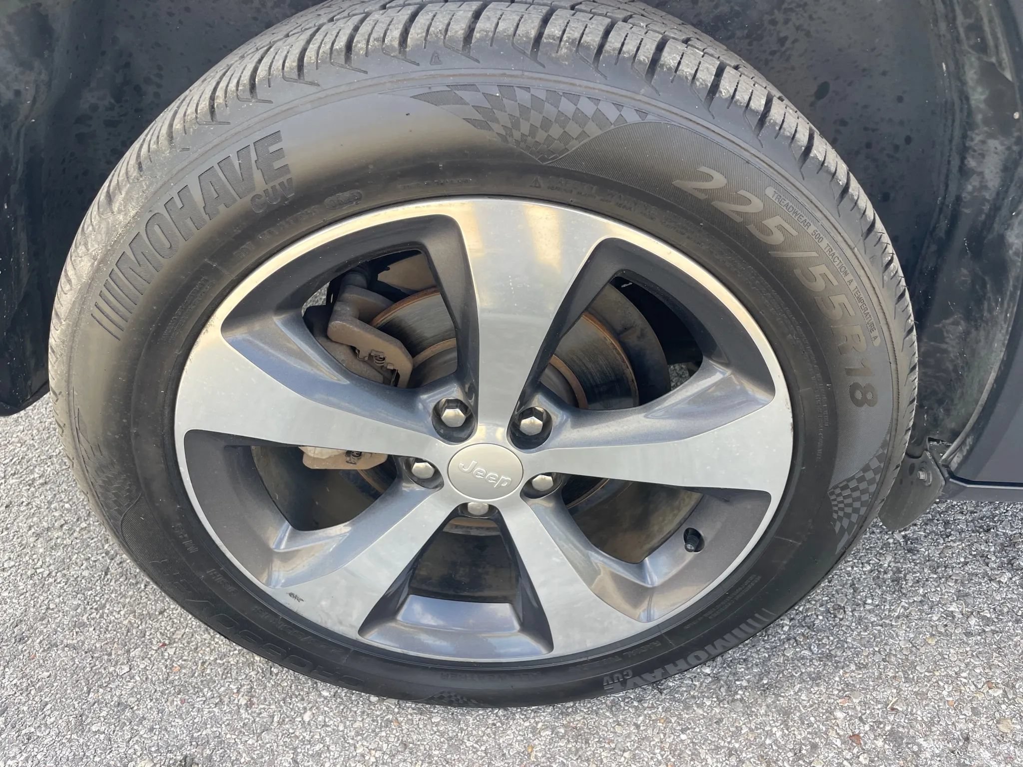 Used 2019 Jeep Cherokee Limited w/ Luxury Group FWD image 9