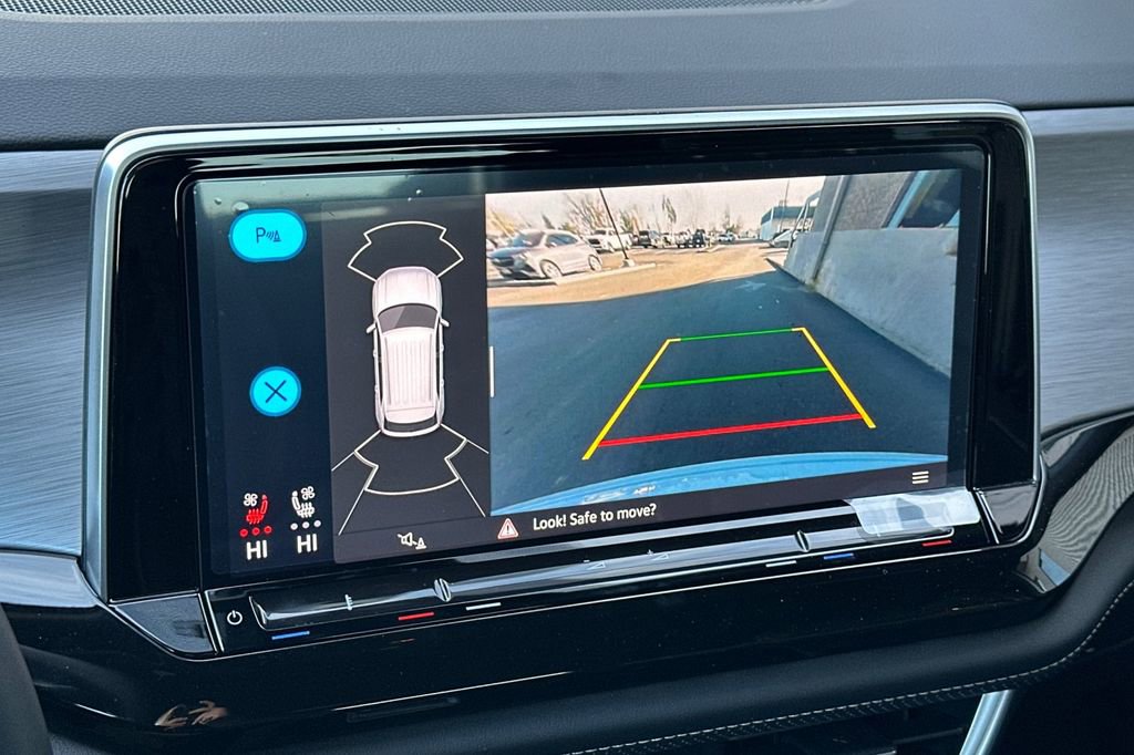 Used 2024 Volkswagen Atlas Cross Sport SE image 20