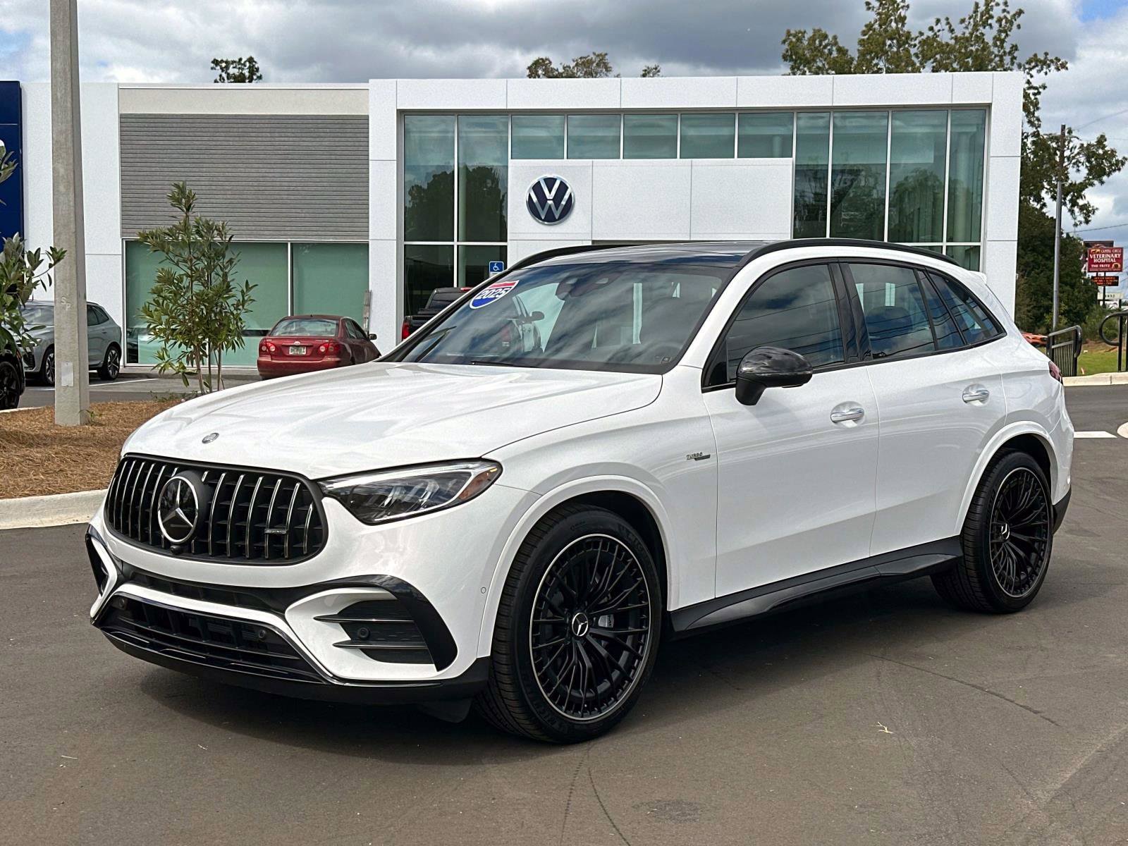 Used 2025 Mercedes-Benz GLC 43 AMG 4MATIC image 1
