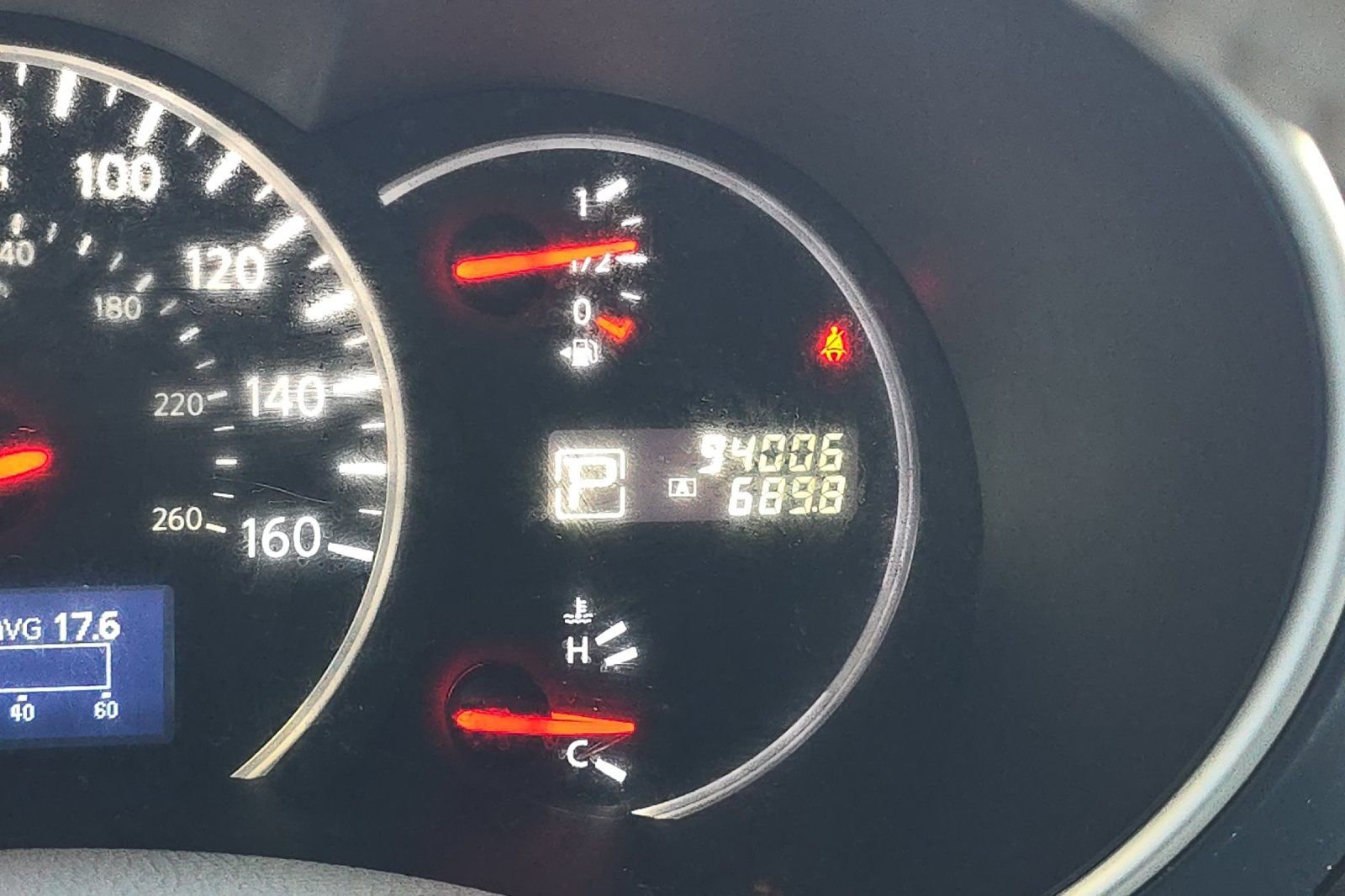 Used 2012 Nissan Quest SL FWD image 26