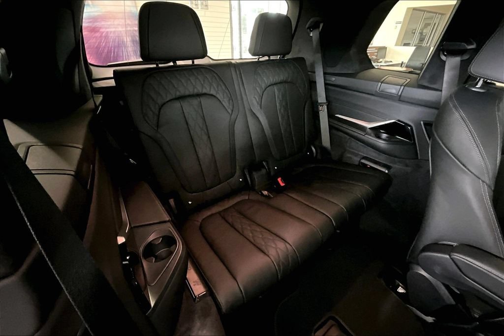 New 2026 BMW ALPINA XB7 AWD/4WD image 23