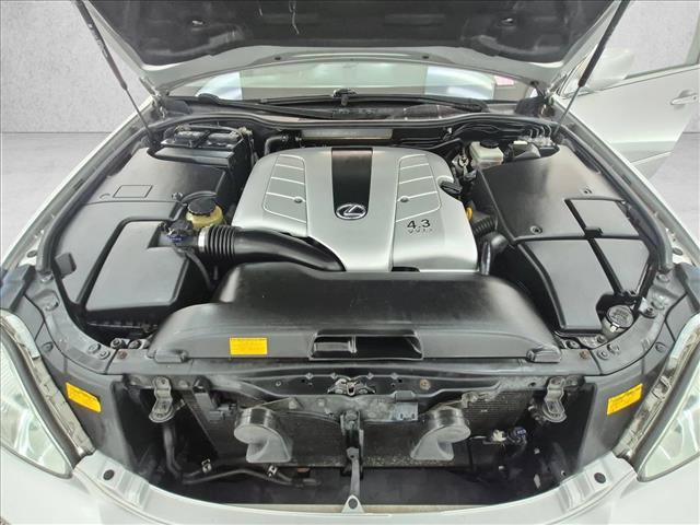 Used 2005 Lexus LS 430 RWD image 25
