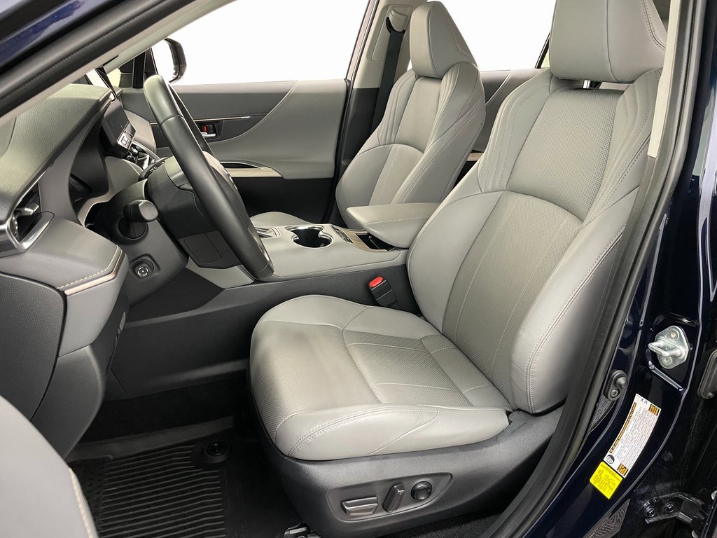Used 2024 Toyota Venza Limited image 29