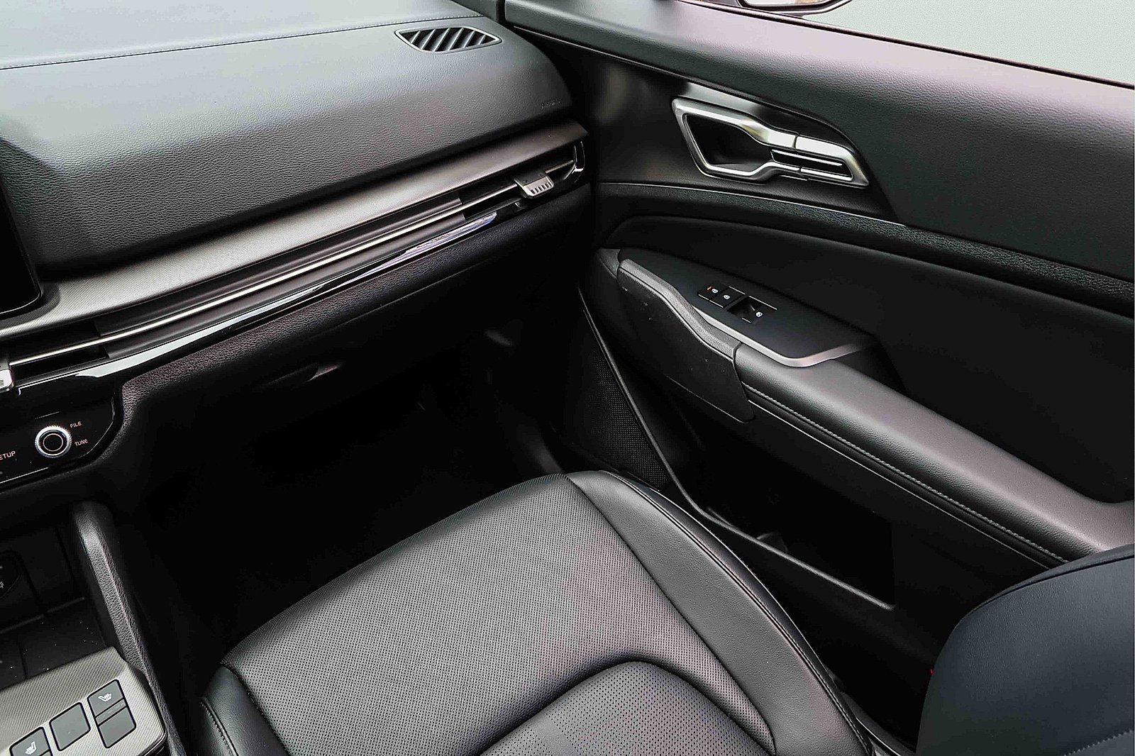 Certified 2026 Kia Sportage EX AWD/4WD image 18
