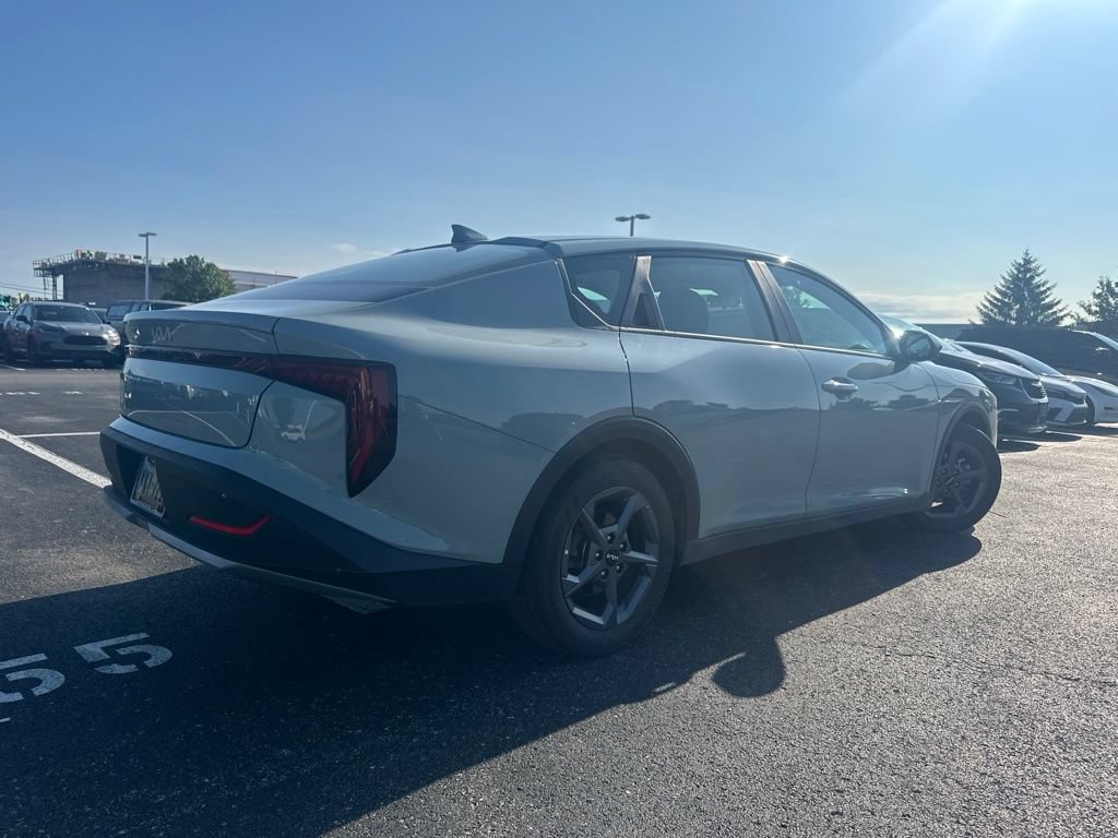 Used 2025 Kia K4 FWD image 9