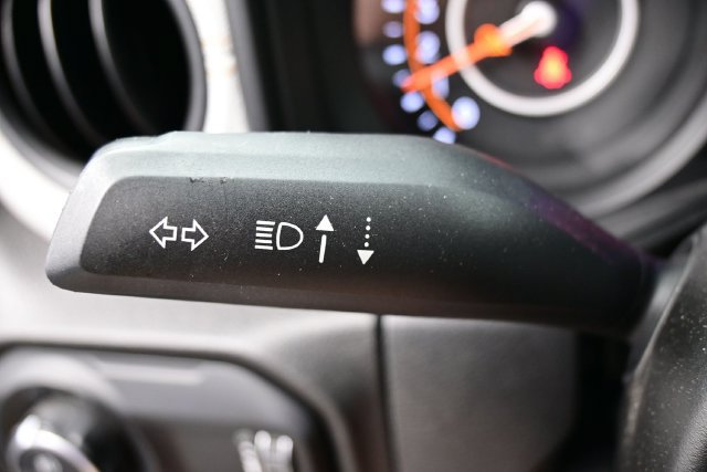 Used 2025 Jeep Gladiator Sport AWD/4WD image 30