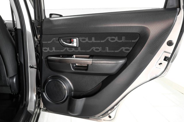 Used 2013 Kia Soul + image 41