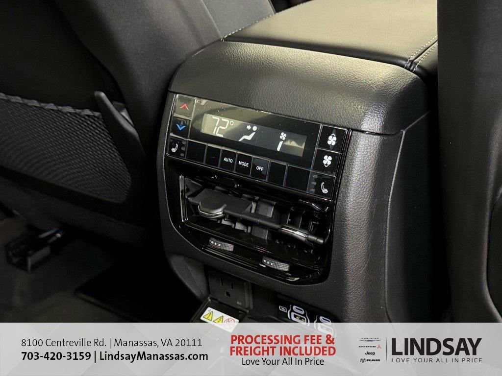 New 2025 Jeep Grand Cherokee L Limited w/ Luxury Tech Group II image 17