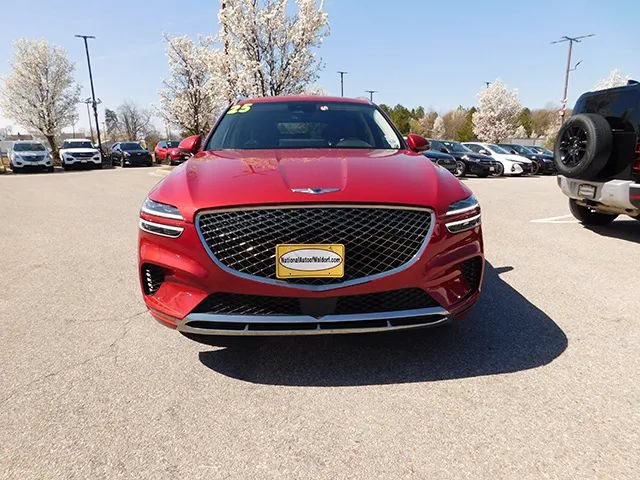 Used 2025 Genesis GV70 2.5T AWD/4WD image 3