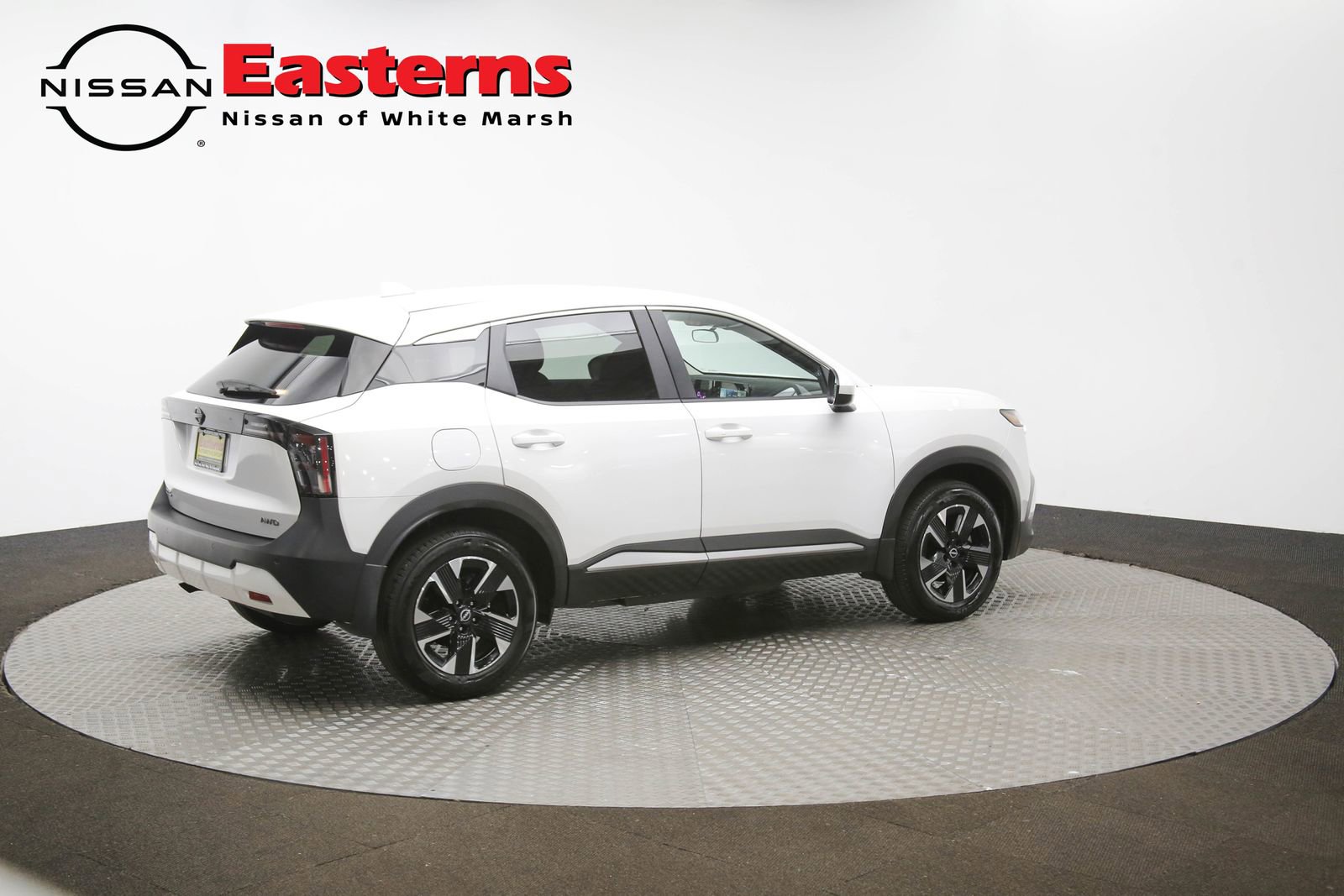 Used 2025 Nissan Kicks SV image 40