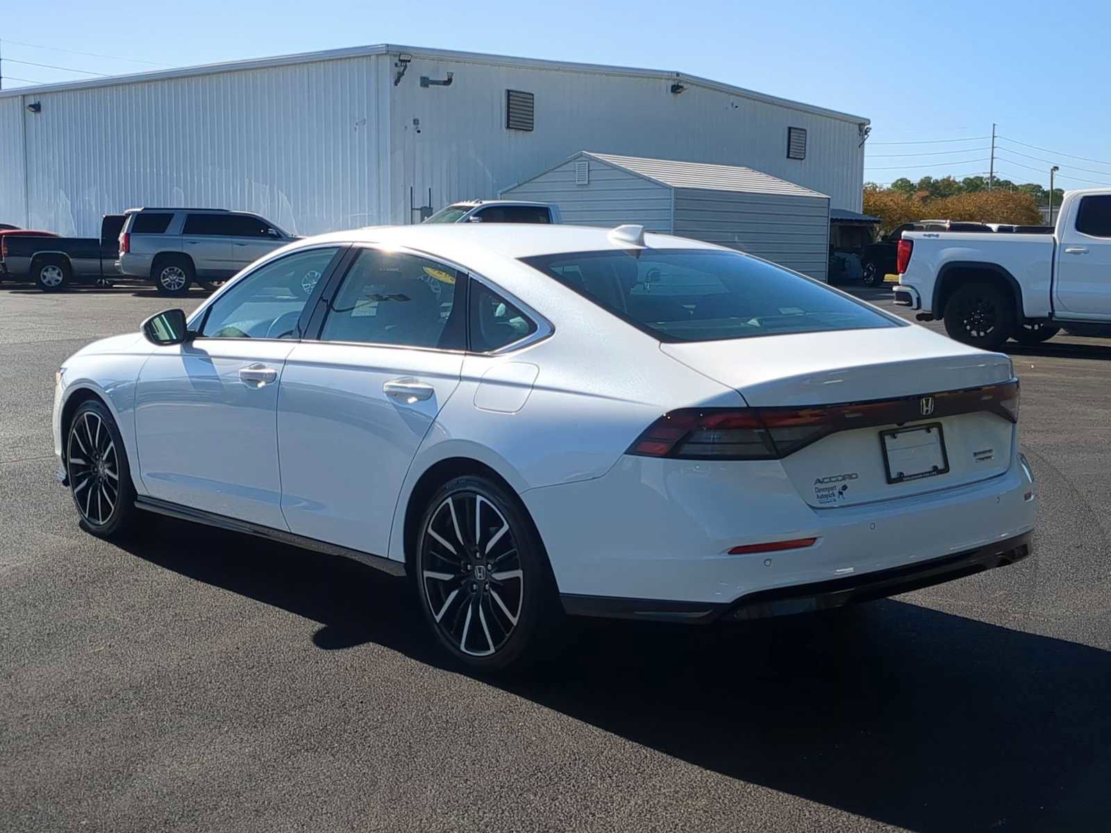 Used 2023 Honda Accord Touring image 6