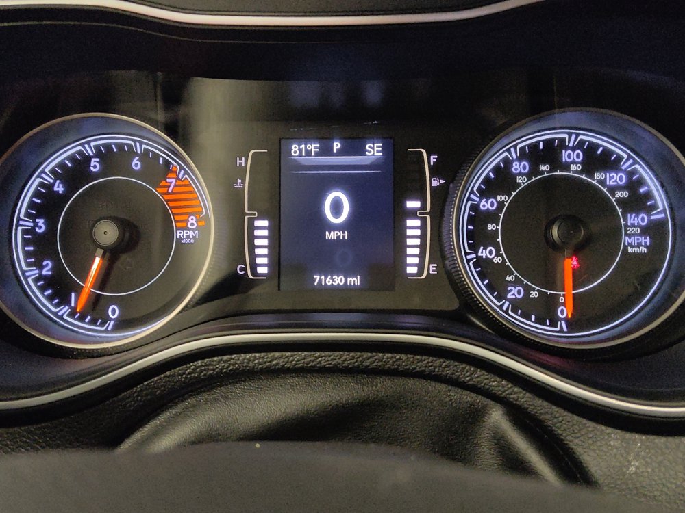 Used 2019 Jeep Cherokee Latitude Plus FWD image 23