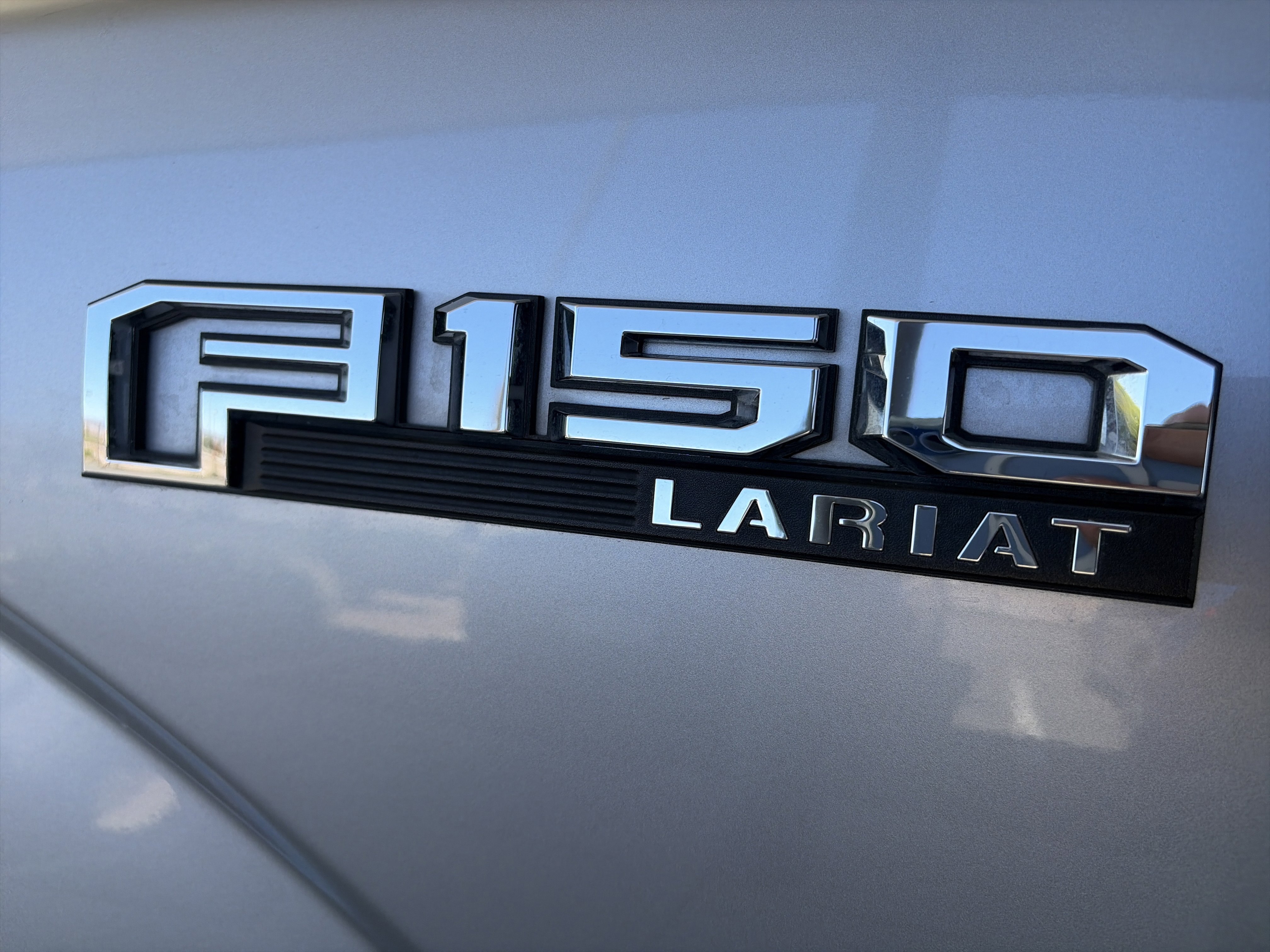 Used 2020 Ford F150 Lariat RWD image 9