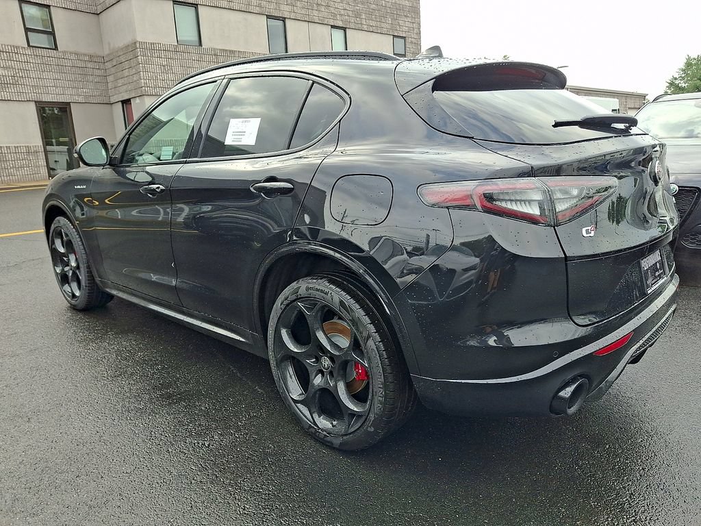 New 2026 Alfa Romeo Stelvio Sprint AWD/4WD image 4