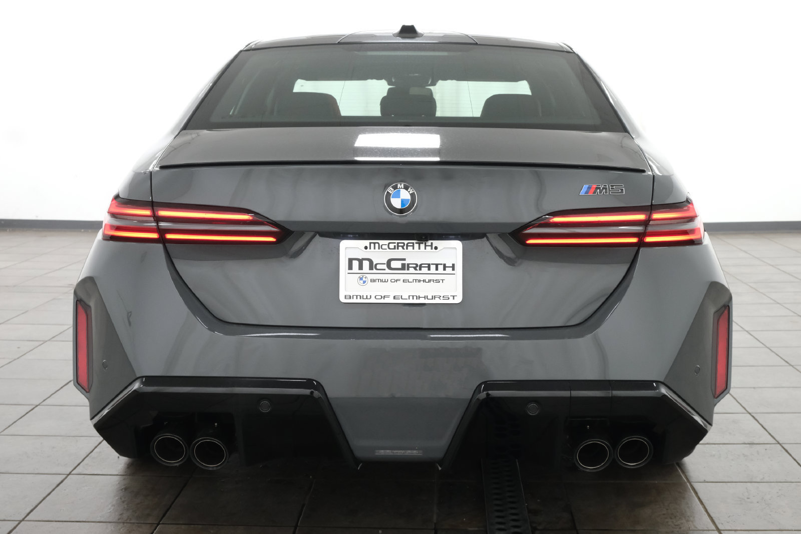 New 2027 BMW M5 w/ Executive Package AWD/4WD image 5