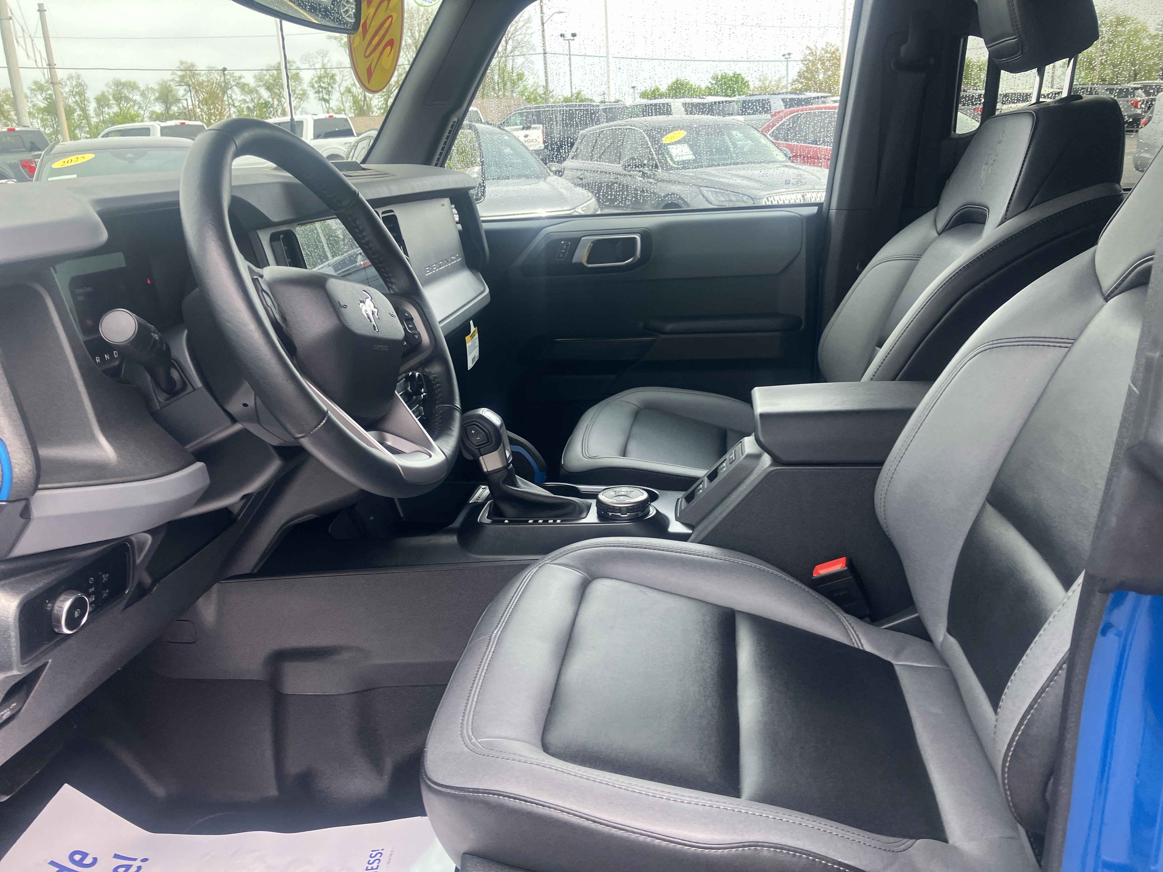 Used 2024 Ford Bronco Black Diamond AWD/4WD image 17