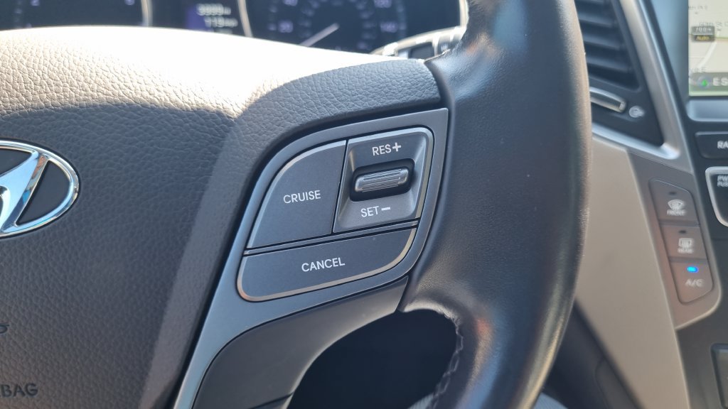 Used 2019 Hyundai Santa Fe XL AWD/4WD image 22