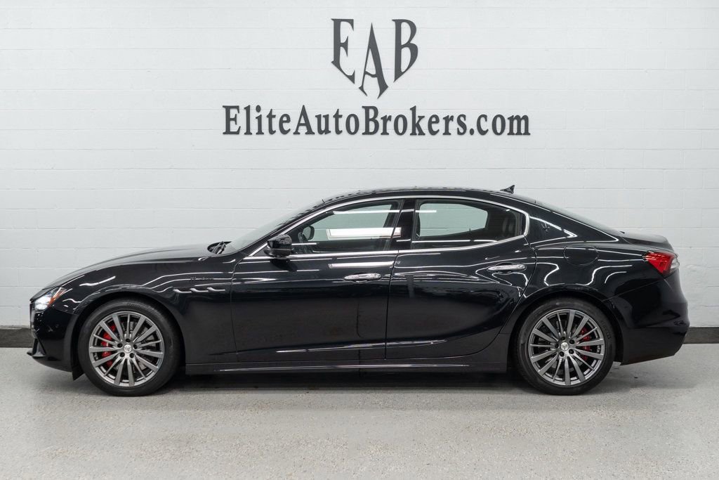 Used 2022 Maserati Ghibli Modena Q4 image 2
