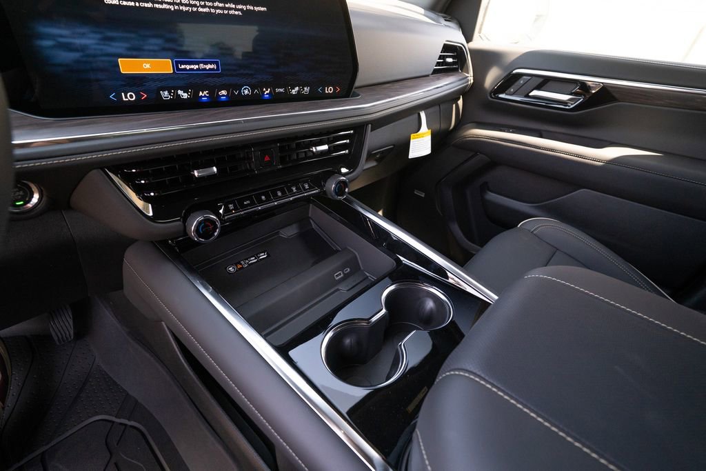 New 2025 Chevrolet Suburban Premier w/ Sun And Tow Package image 25