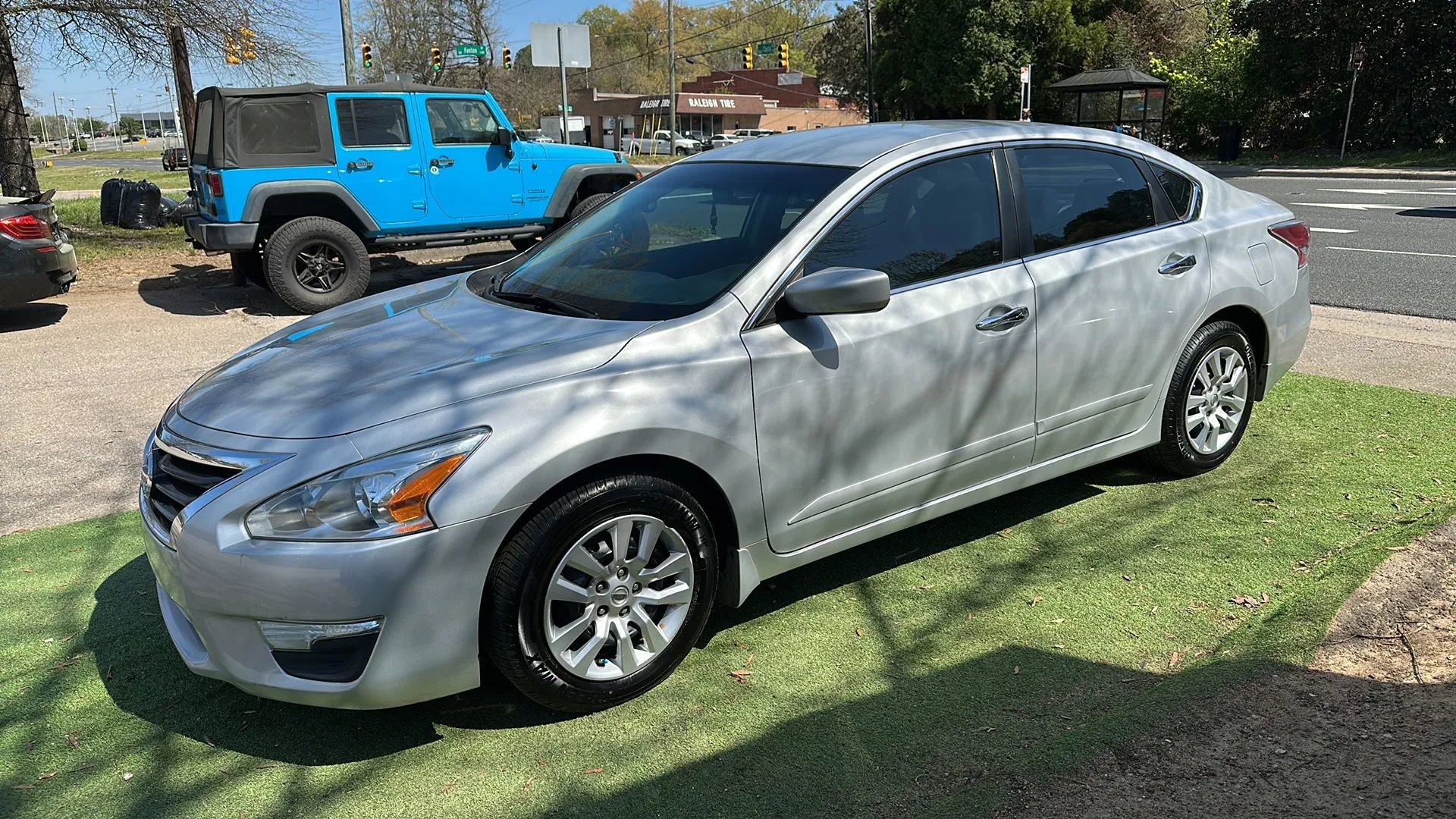 Used 2015 Nissan Altima 2.5 S w/ Power Driver Seat Package image 4