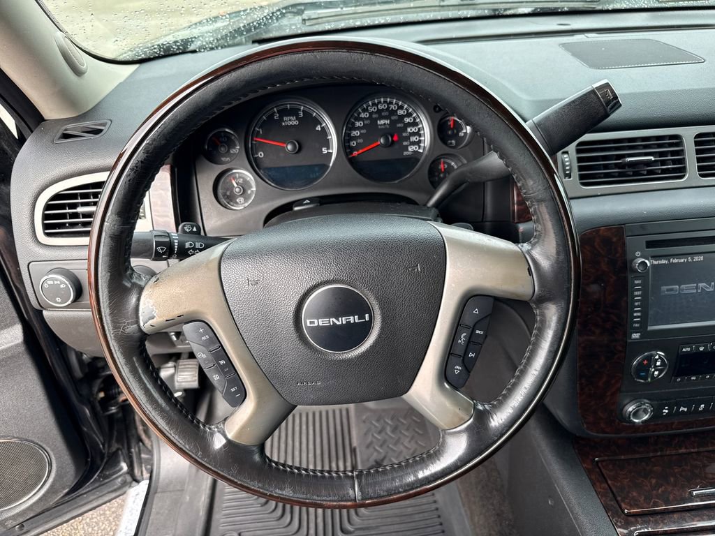 Used 2014 GMC Sierra 2500 Denali w/ Suspension Package, Off-Road image 14