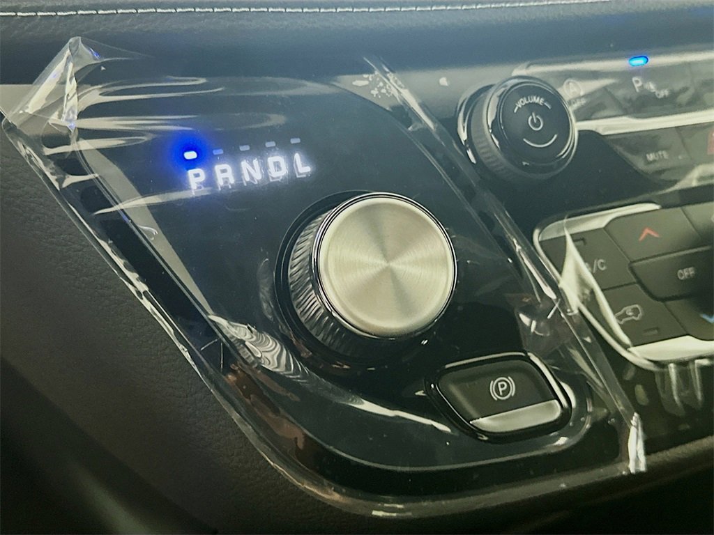 New 2026 Chrysler Pacifica Select image 12