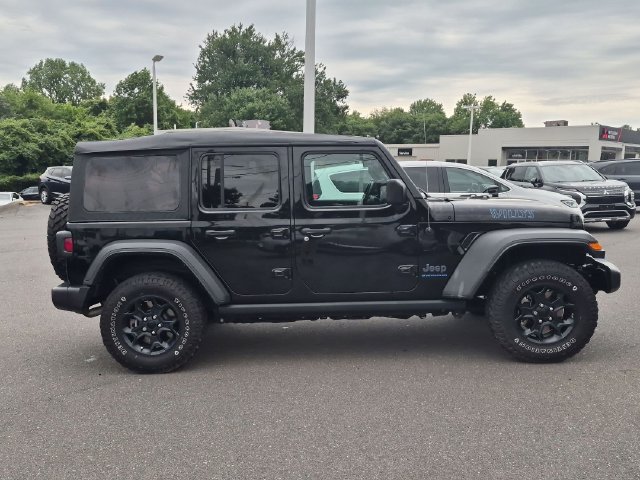 Used 2023 Jeep Wrangler Unlimited w/ Cold Weather Group AWD/4WD image 2