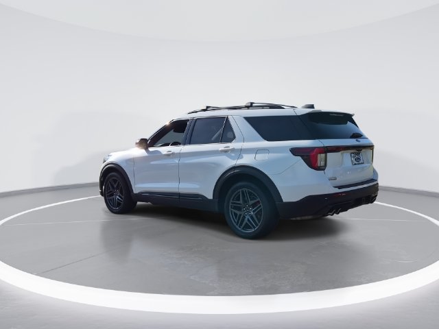 Used 2025 Ford Explorer ST AWD/4WD image 6