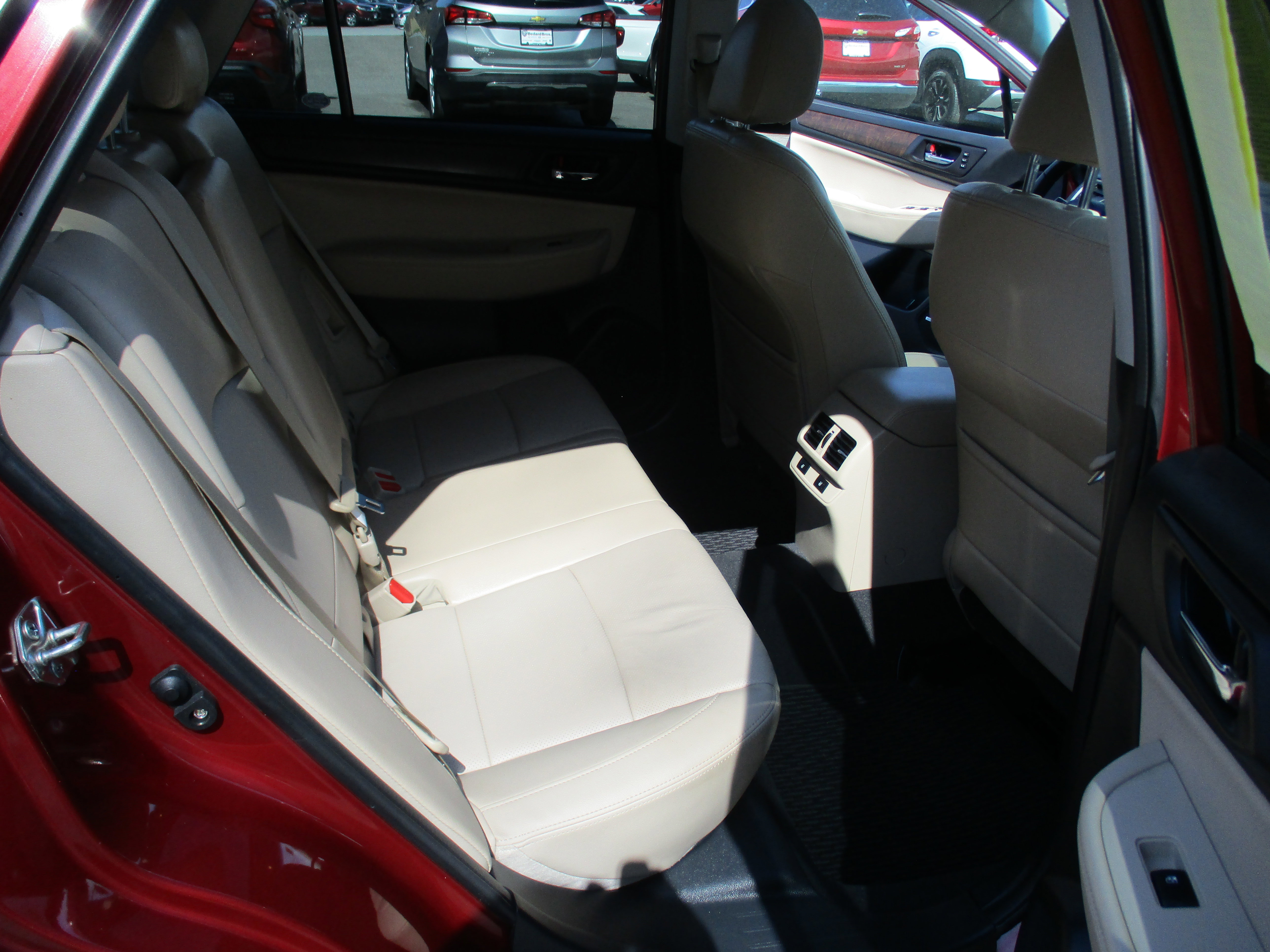 Used 2017 Subaru Outback 2.5i Limited image 15